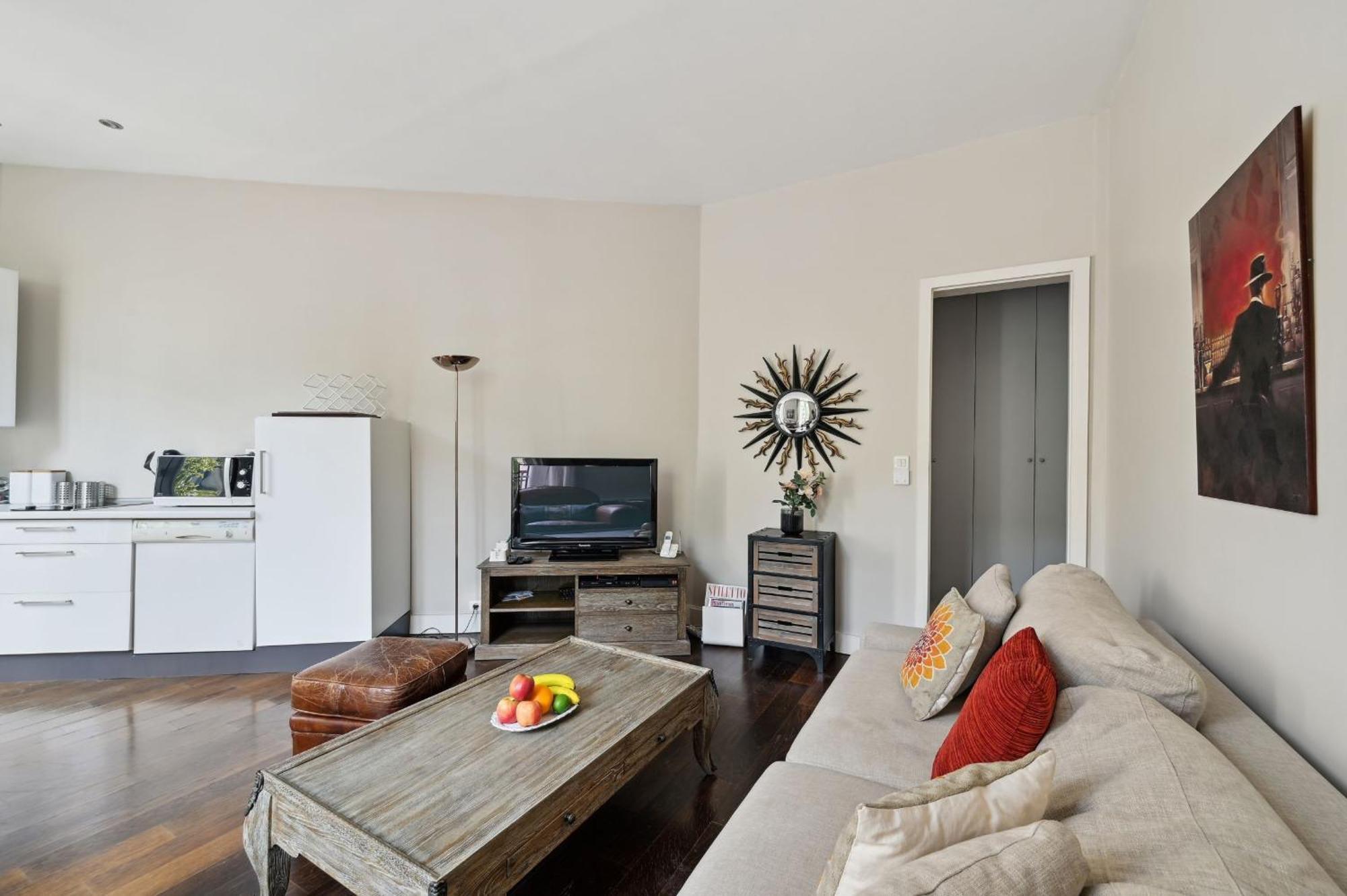 Champs-Elysees & Arc De Triomphe - Cityapartmentstay ปารีส ภายนอก รูปภาพ